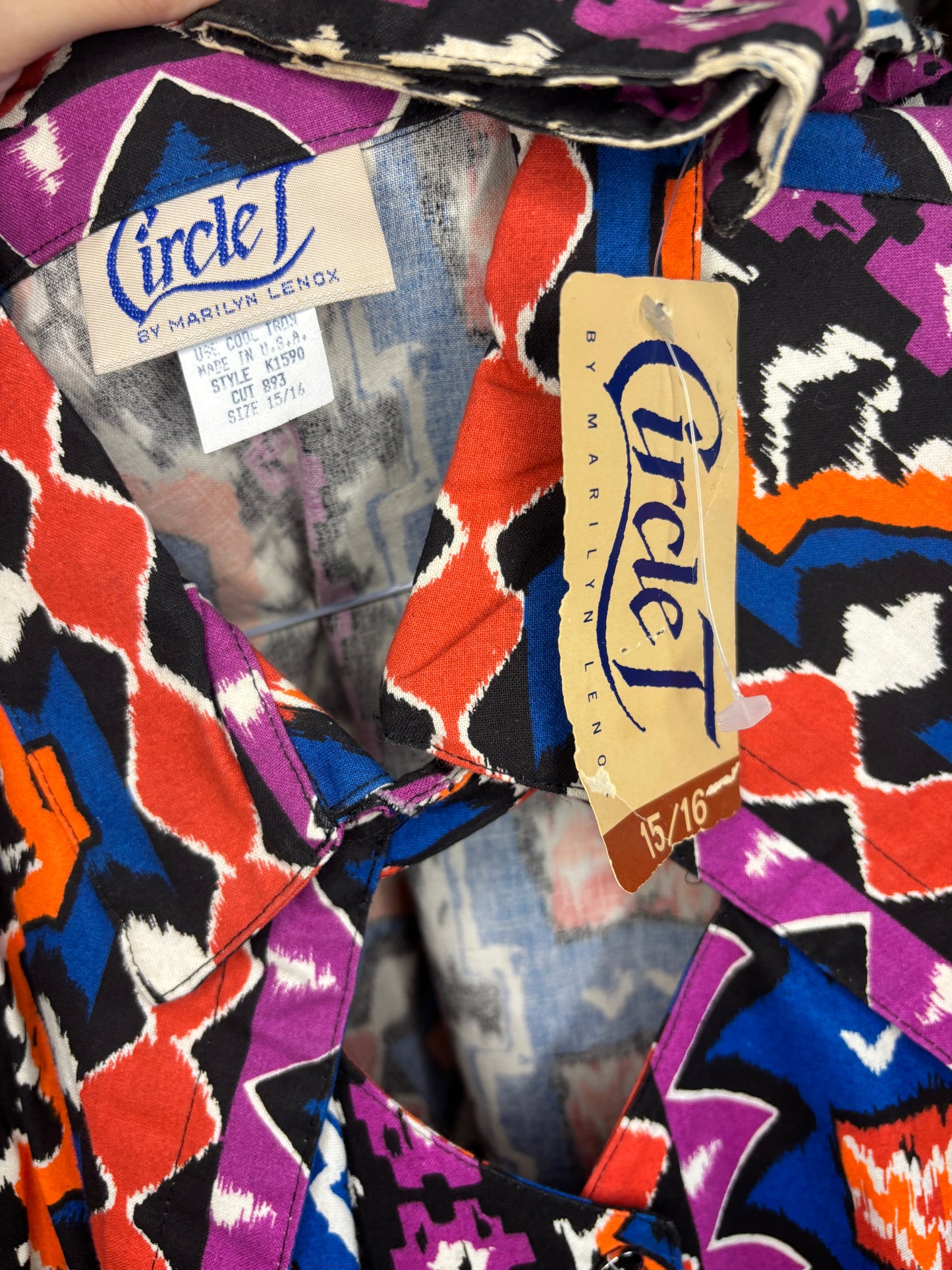 Circle T Button Down/Large