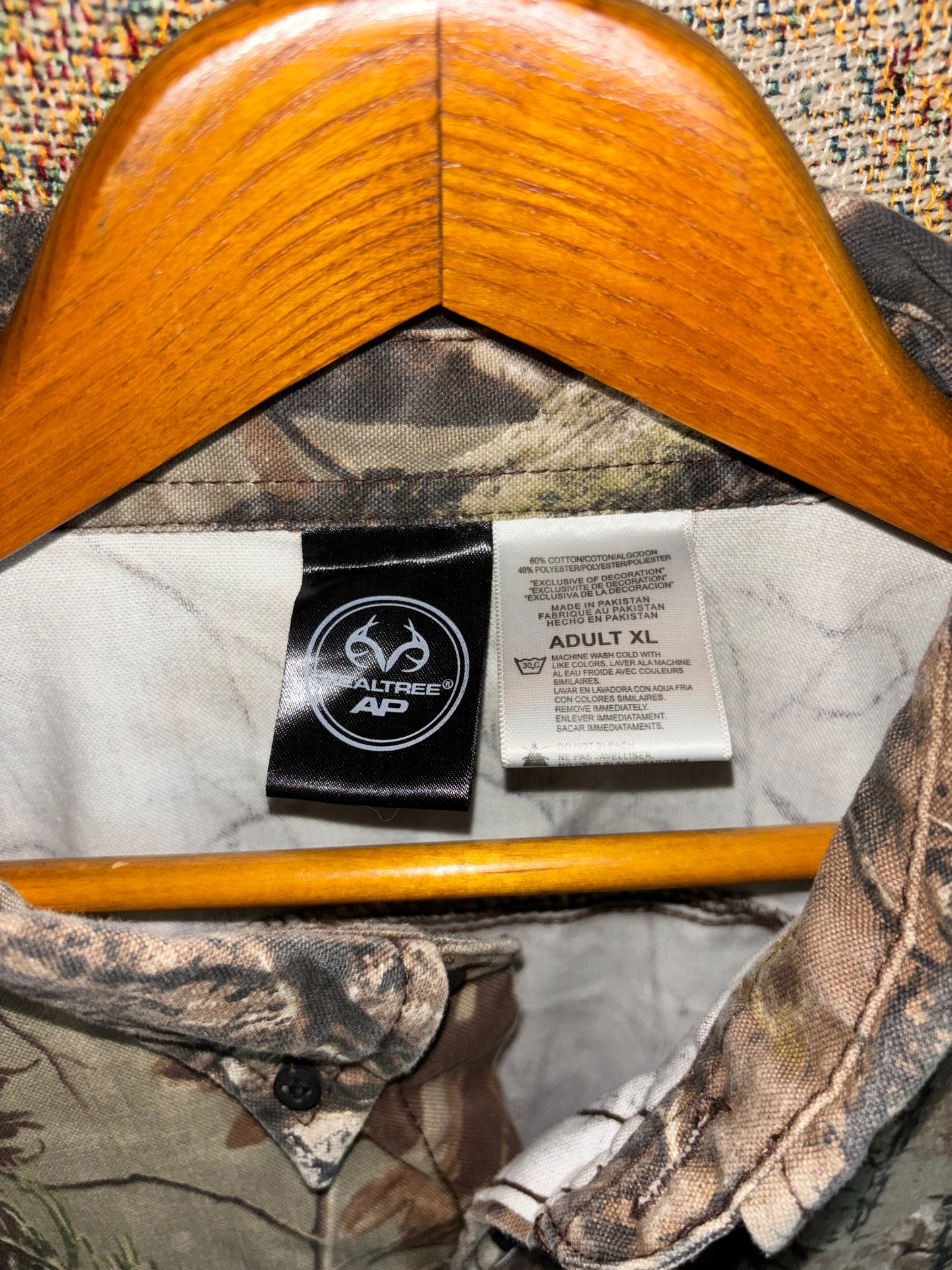 Camo Realtree Button Down / XL