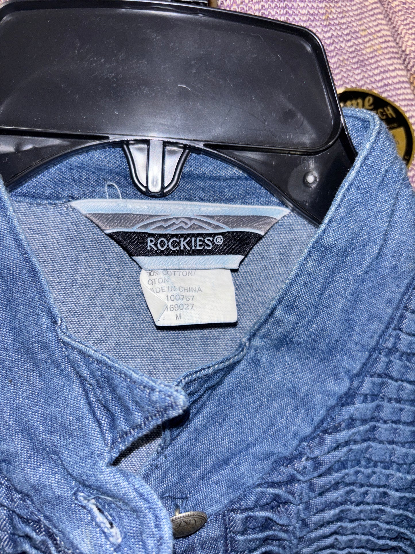 Rockies basic denim button up / Medium