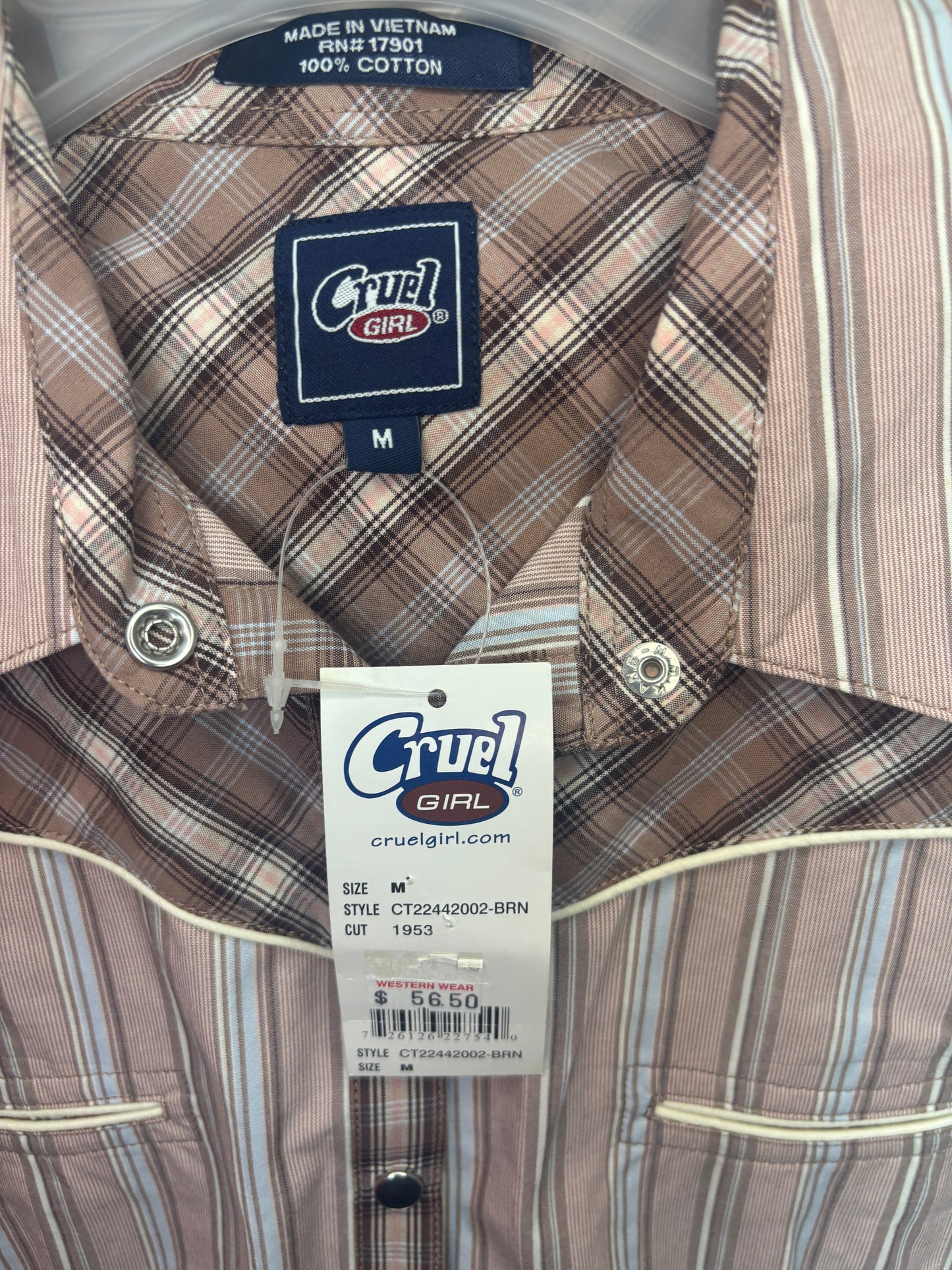 NWT cruel girl pearl snap