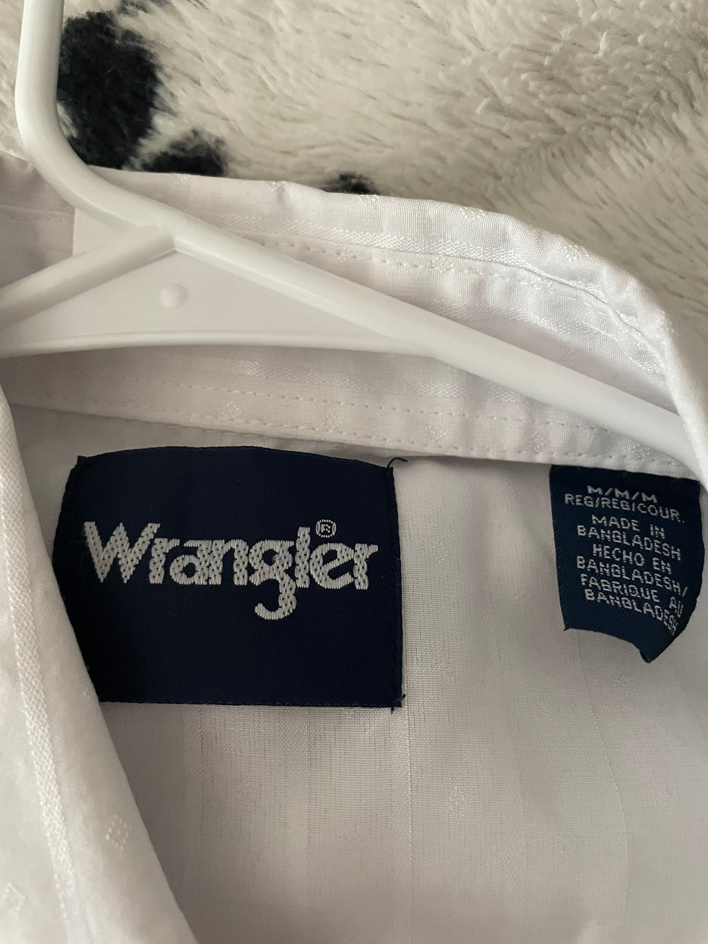 Wrangler Pearl snap/medium