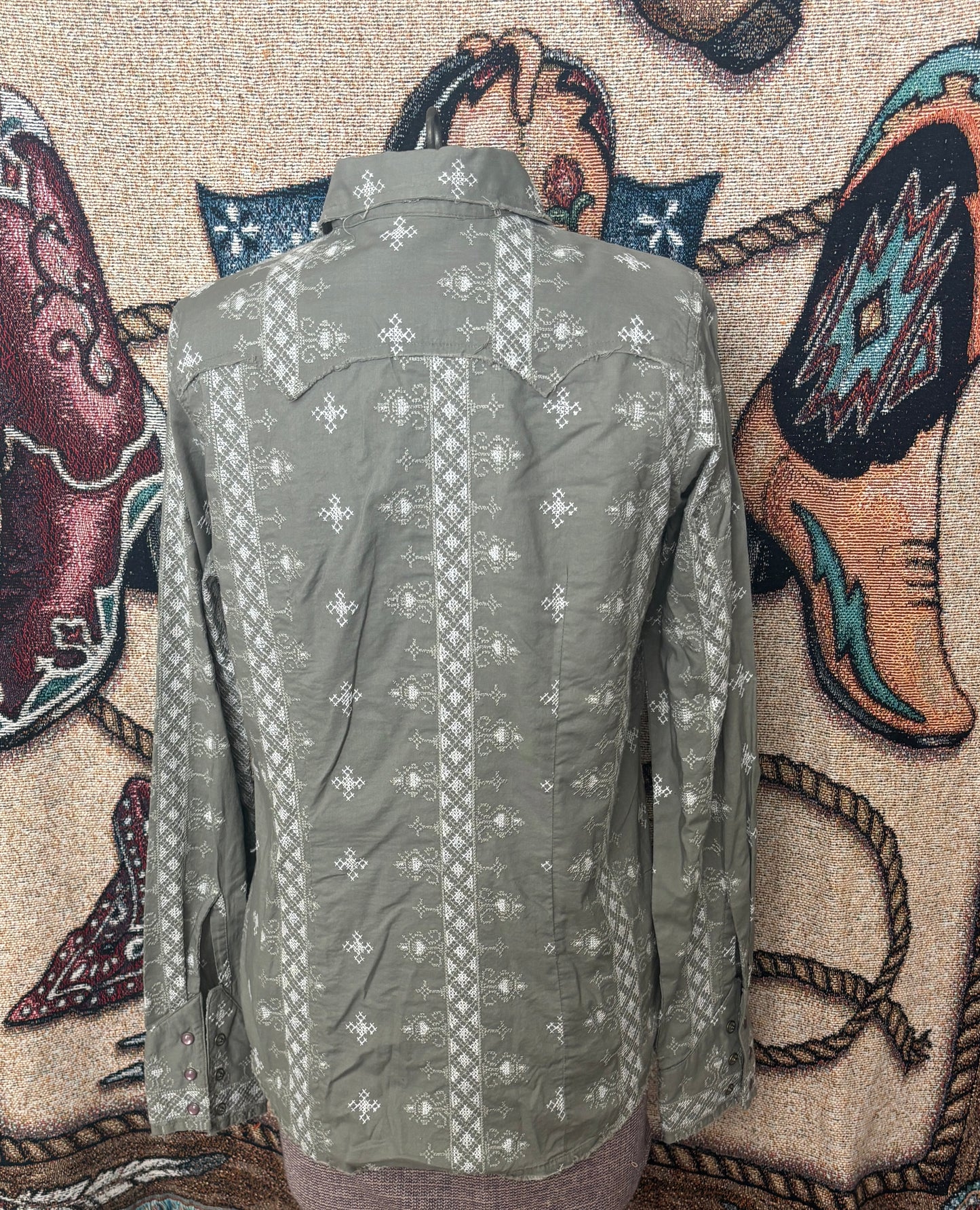 NWT cruel girl pearl snap