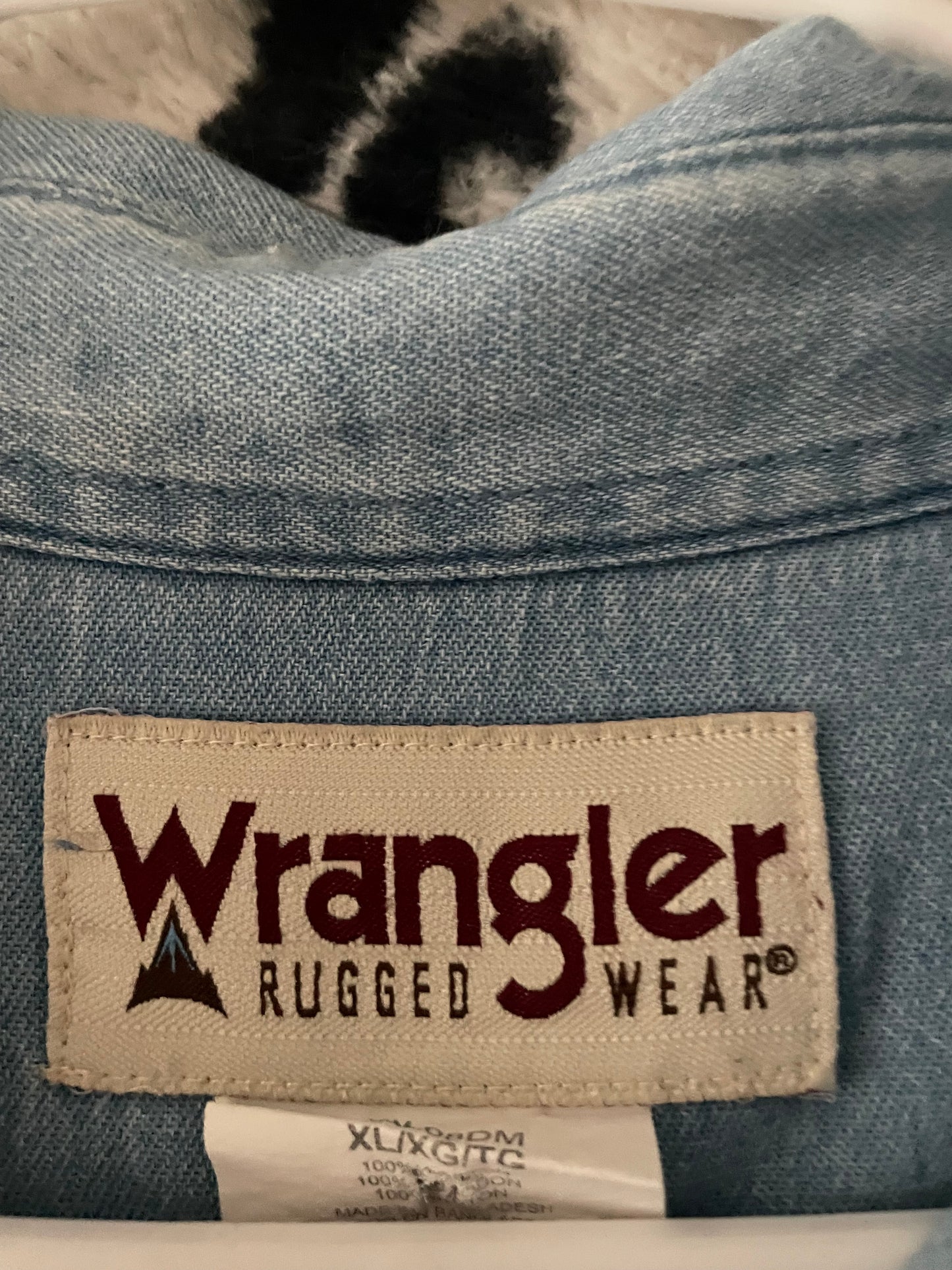 Wrangler button down/XL