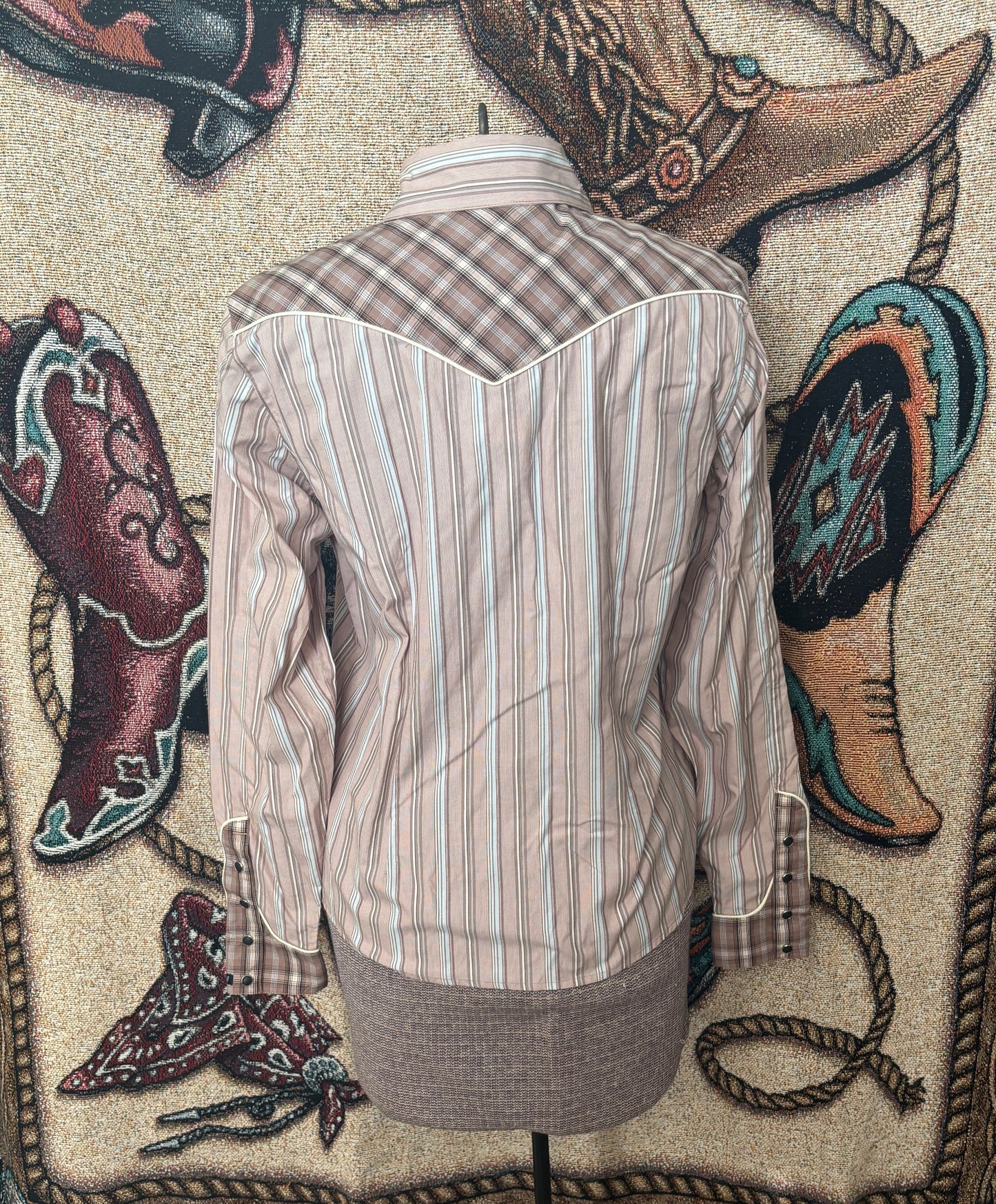 NWT cruel girl pearl snap