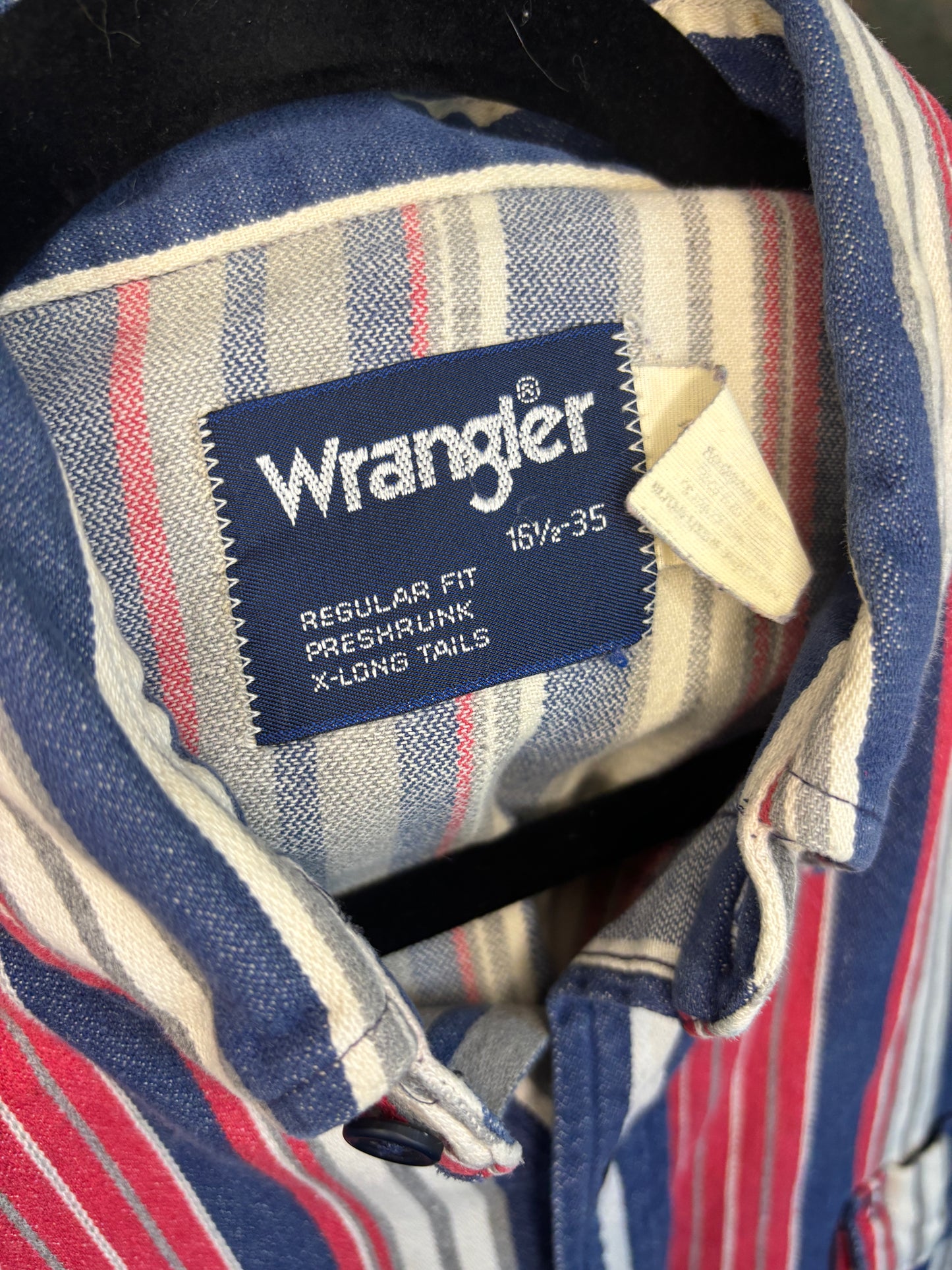 Wrangler striped button down / Large